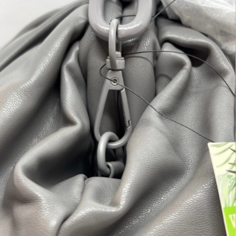 Badgley Mischka Ruched Vegan Leather Clutch / Shoulder convertible bag NWT - Picture 6 of 6
